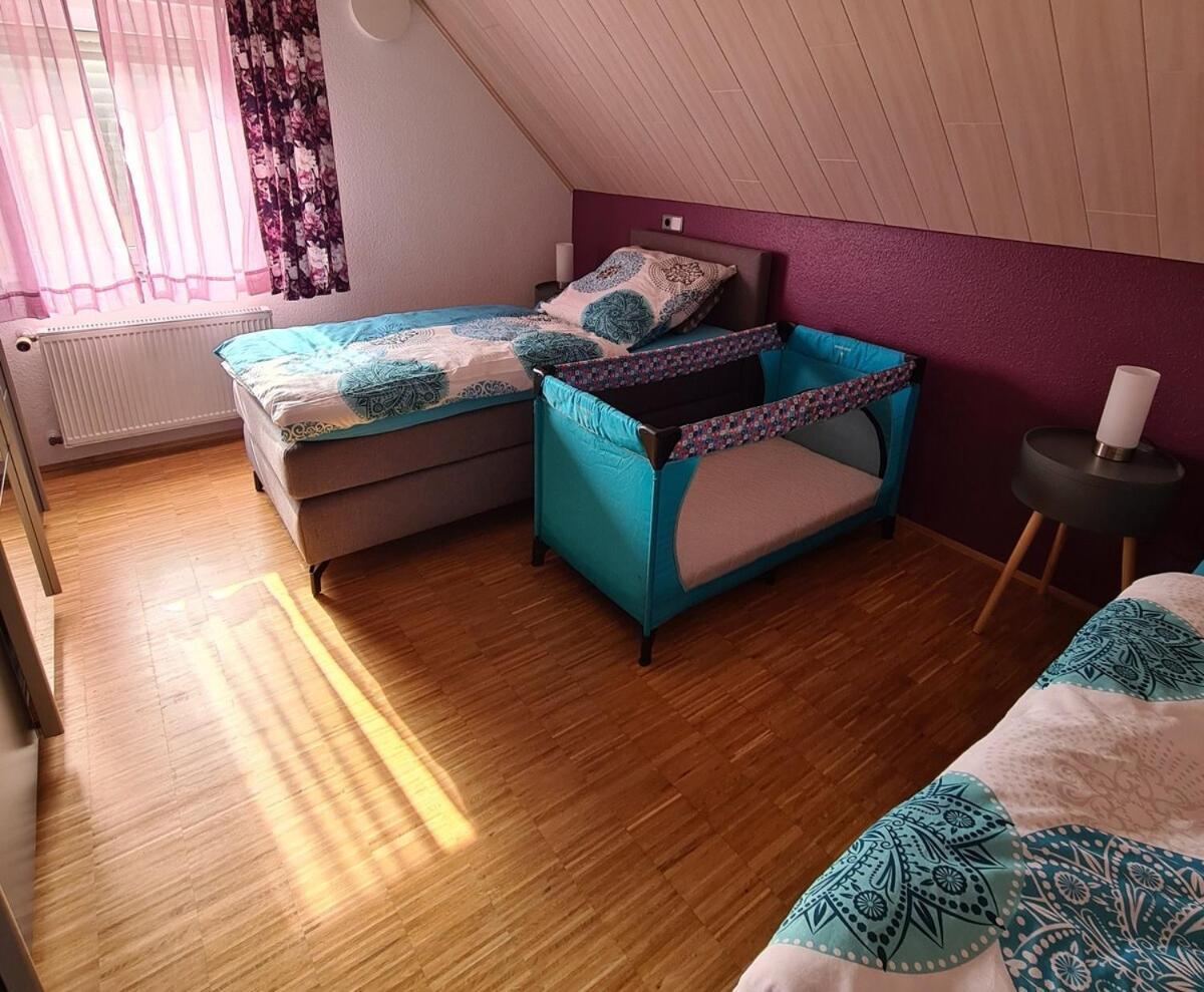 Ferienwohnung Pflueger Mit Terrasse เลาดา-เคอนิกส์โฮเฟน ภายนอก รูปภาพ